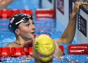 SINGAPORE, SINGAPORE - JULY 27: Summer McIntosh of Team Canada reacts after winning gold in the Women's 400m Freestyle Final on day 17 of the Singapore 2025 World Aquatics Championships at World Aquatics Championships Arena on July 27, 2025 in Singapore. (Photo by Sarah Stier/Getty Images)
