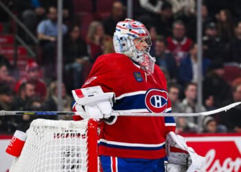 Oct 24, 2023; Montreal, Quebec, CAN; Montreal Canadiens goalie Cayden Primeau (30) looks on during the third period at Bell Centre. Mandatory Credit: David Kirouac-USA TODAY Sports