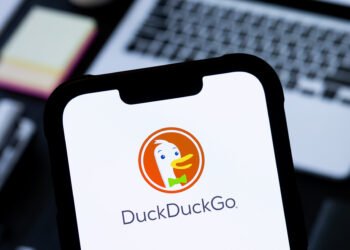 POLAND - 2025/03/02: In this photo illustration, a DuckDuckGo logo is seen displayed on a smartphone. (Photo Illustration by Mateusz Slodkowski/SOPA Images/LightRocket via Getty Images)