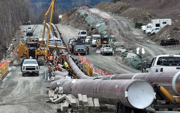 Majority of Canadians support building new oil infrastructure, poll shows 19 temp 7fcc49ed 00db 4935 a1c0 231aedff1ff7
