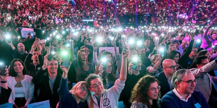 Thousands fill Bell Centre demanding Quebec suspend law reforming doctors' pay 12 temp 3fa6eb50 2233 439a b543 75e3632c39e5